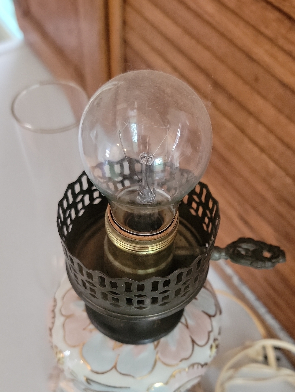 Vintage Style Cream Porcelain Table Lamp with Glass Chimney Electrified - Picture 5 of 11